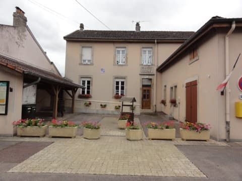 Couvreur Xures